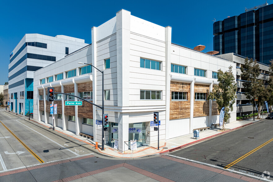 300 N 3rd St, Burbank, CA for lease - Building Photo - Image 1 of 27