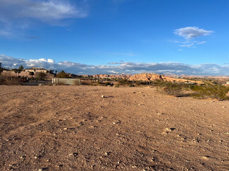 1020 W Pioneer Blvd, Mesquite, NV for sale - Building Photo - Image 1 of 10