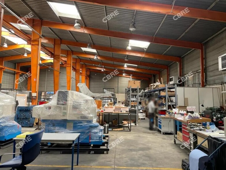 Office in Morangis for lease - Interior Photo - Image 3 of 8