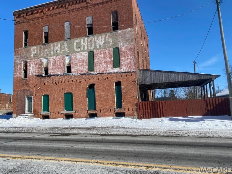 203 S Main St, Mount Victory, OH 43340