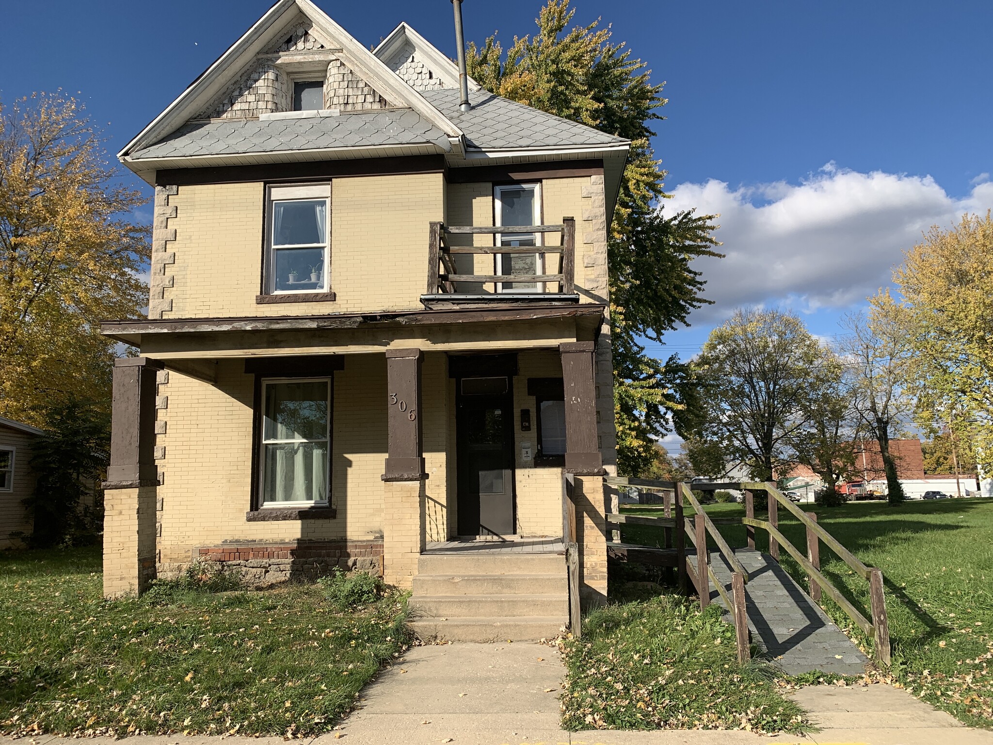 306 E North St, Muncie, IN for sale Primary Photo- Image 1 of 4