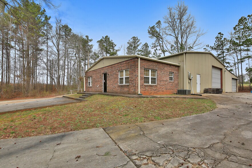 361 Rd, Bremen, GA 30110