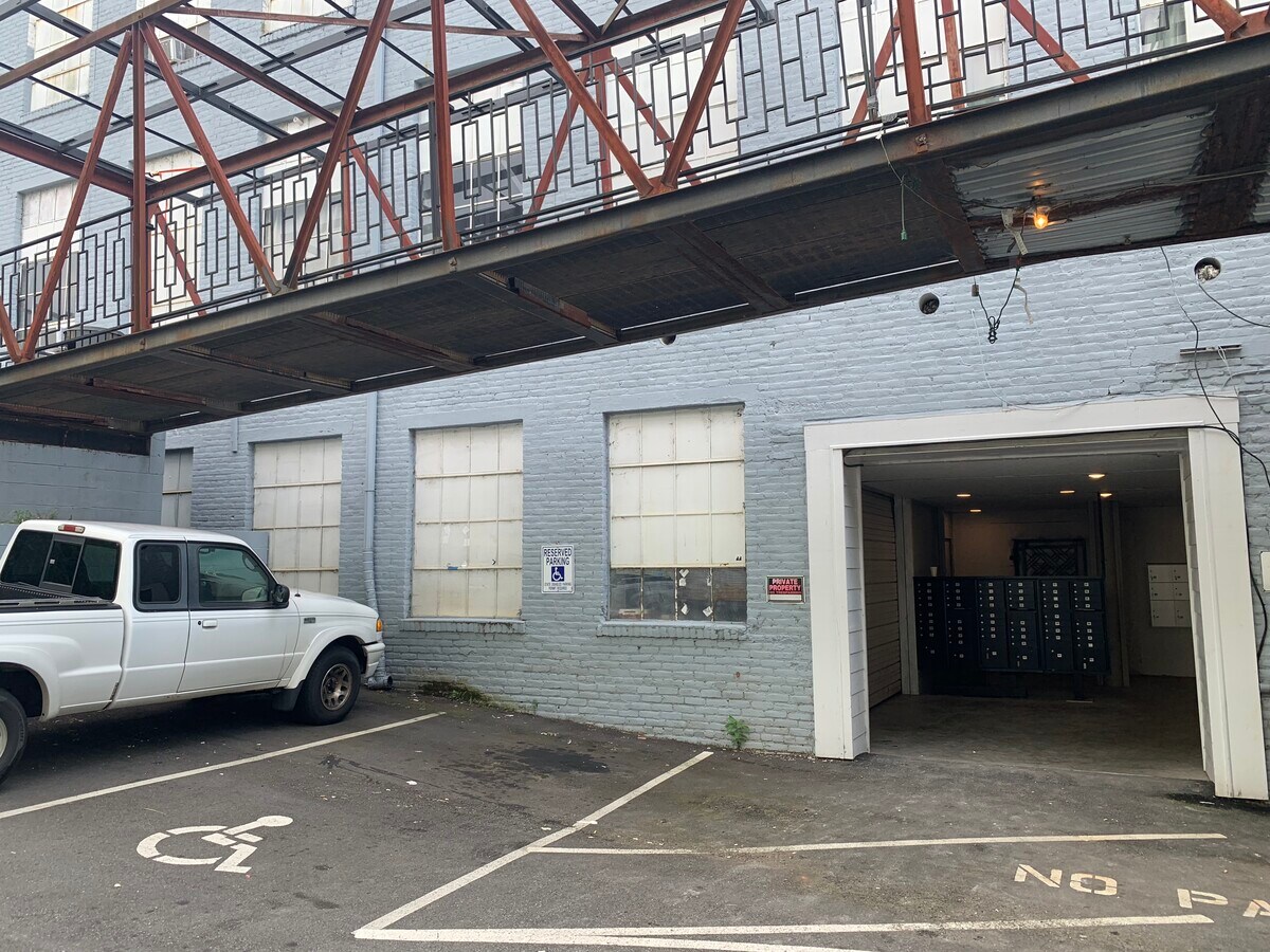 1417 Kemper St, Lynchburg, VA 24501