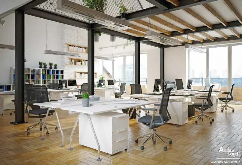 Office in Margny-lès-Compiègne for lease - Building Photo - Image 1 of 5