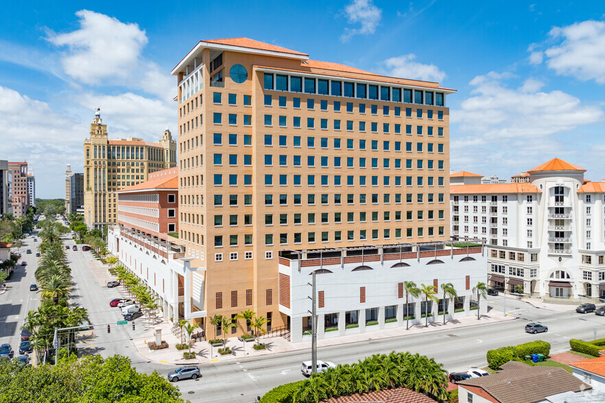 1 Alhambra Plz, Coral Gables, FL for lease - Primary Photo - Image 1 of 6