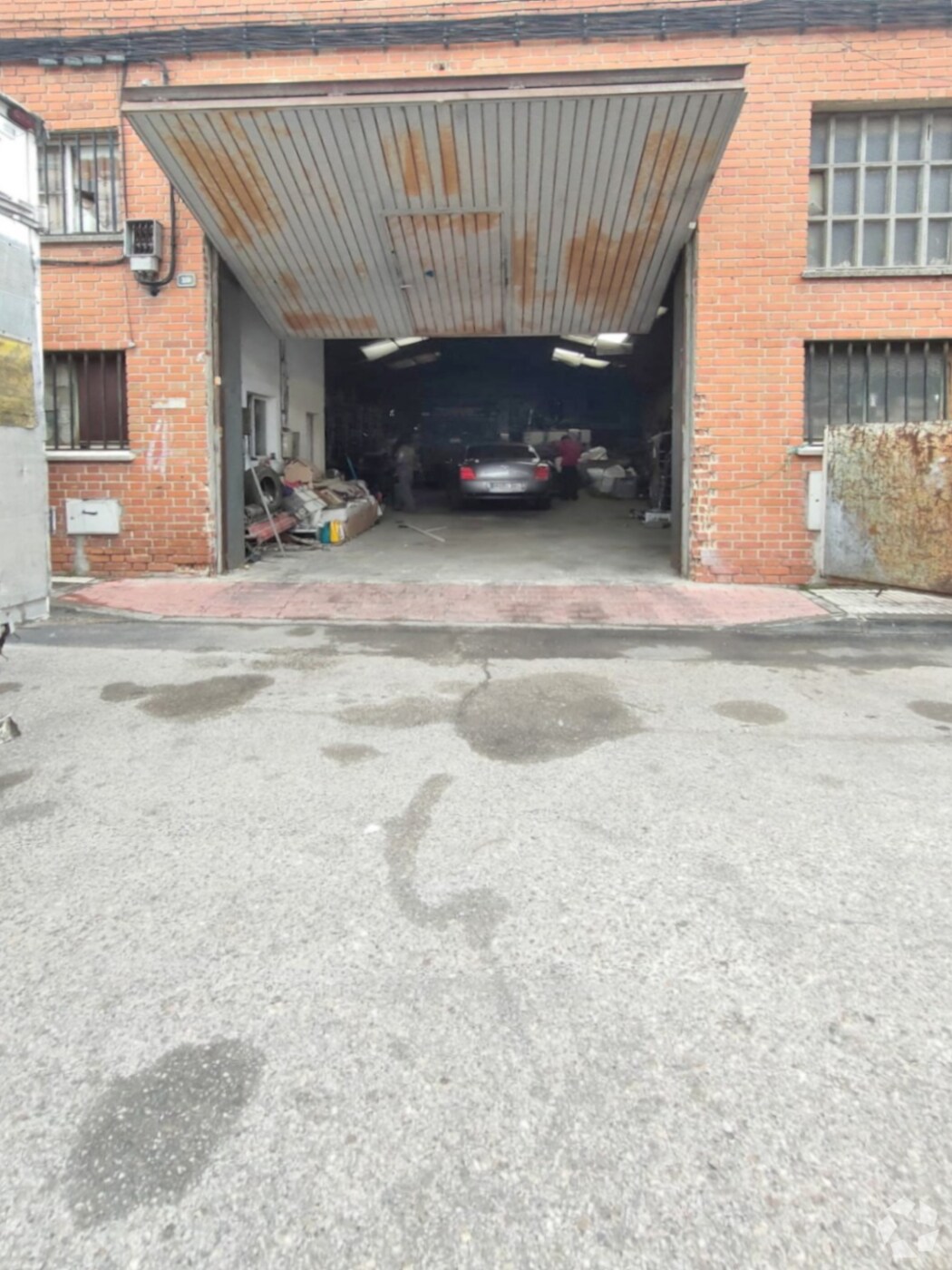 Industrial in Humanes de Madrid, Madrid for sale Primary Photo- Image 1 of 1