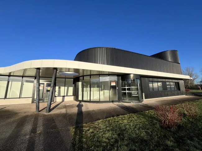 Location Entrepôt 2 486 m²