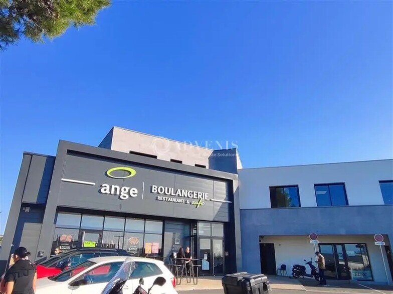 Office in Béziers for lease - Building Photo - Image 1 of 11