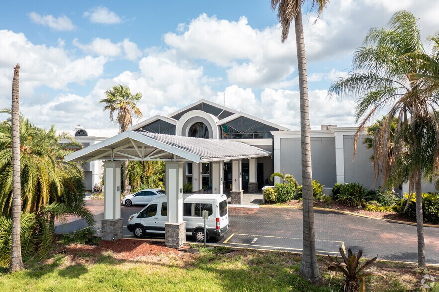 3835 McCoy Rd, Orlando, FL 32812