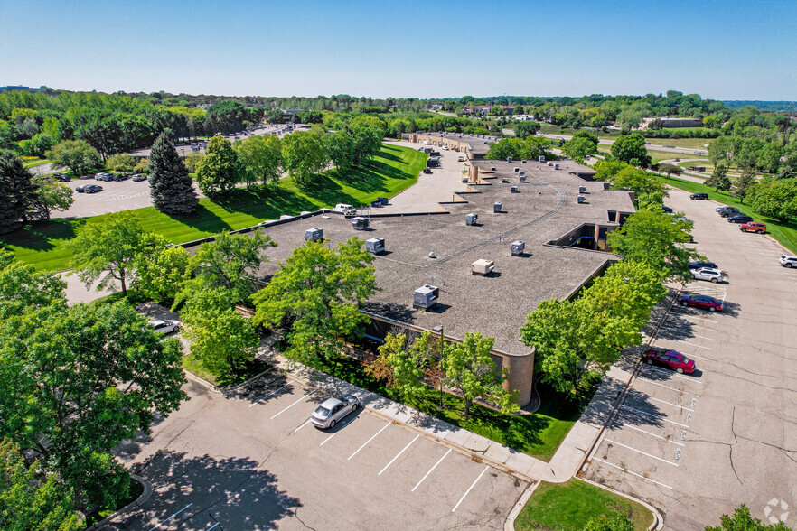 401-429 W Travelers Trl, Burnsville, MN for lease - Aerial - Image 2 of 8