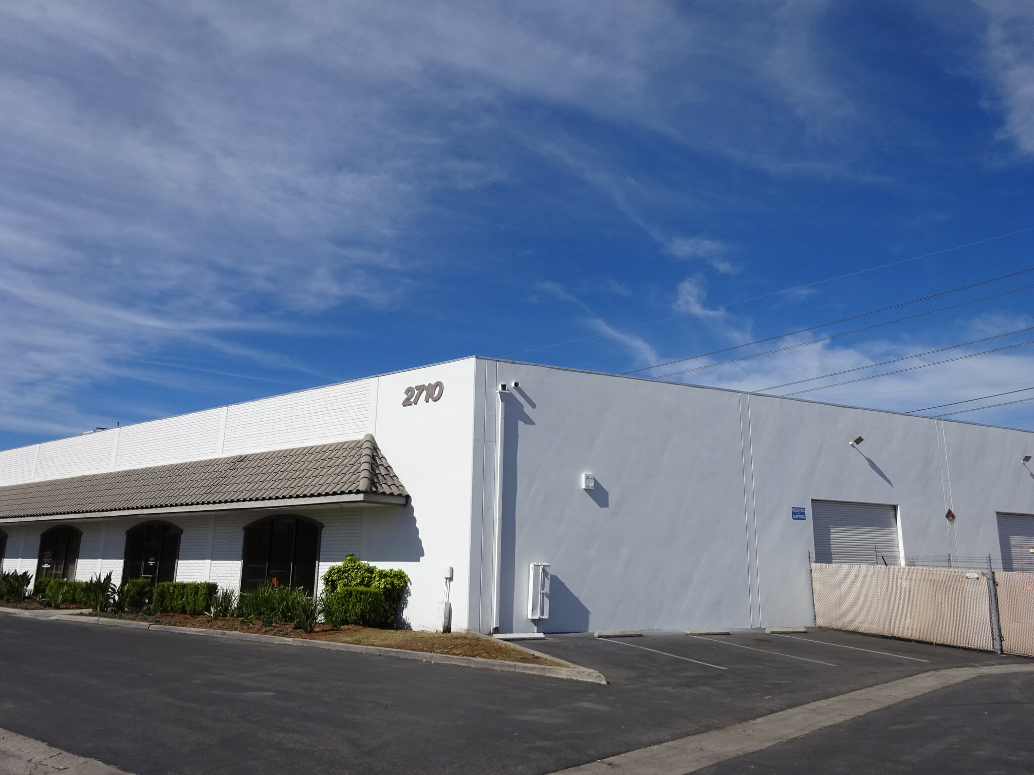 2710 S Main St, Santa Ana, CA for lease Building Photo- Image 1 of 3