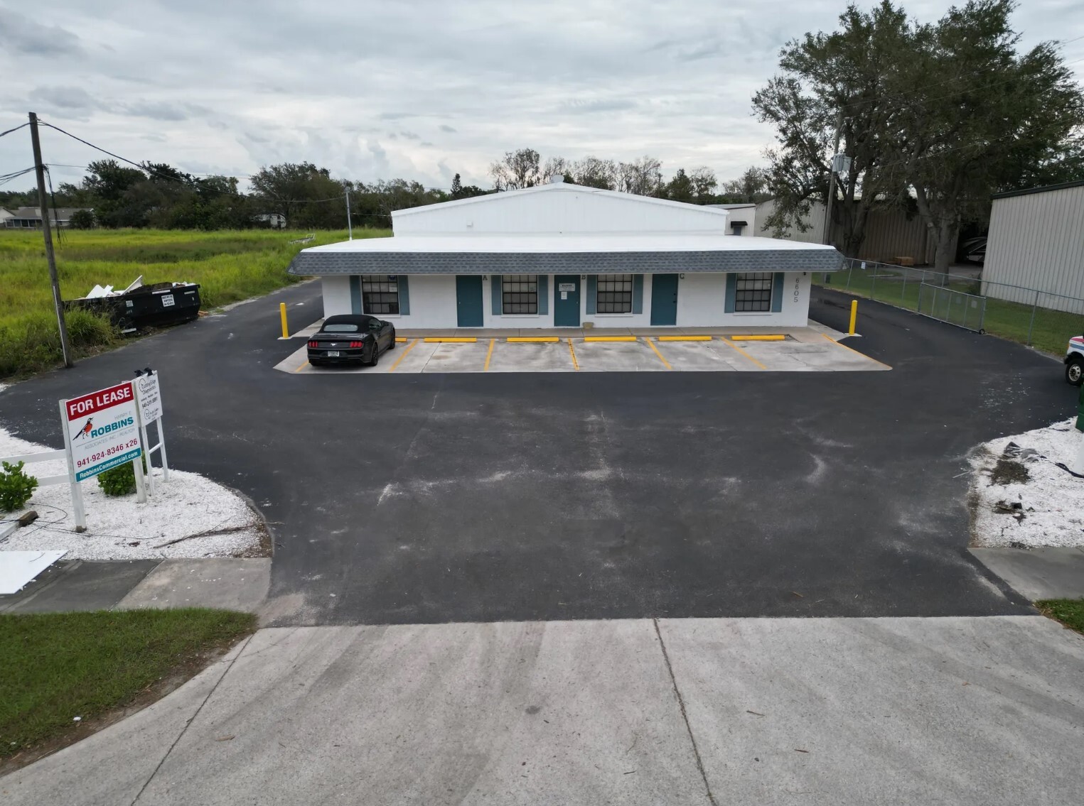 6605 33rd St E, Sarasota, FL for lease Primary Photo- Image 1 of 15