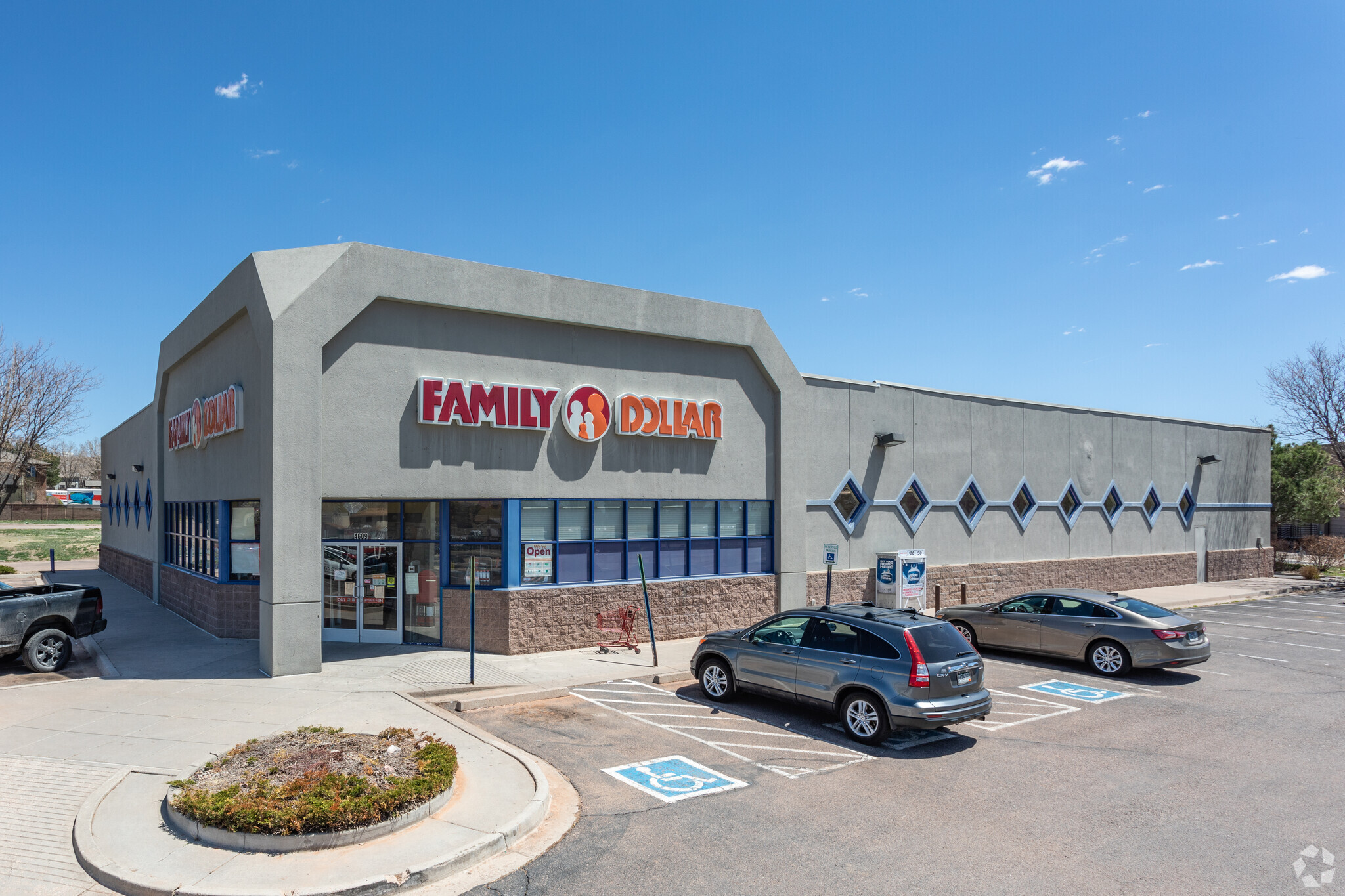 4609 Austin Bluffs Pky, Colorado Springs, CO for lease Building Photo- Image 1 of 17