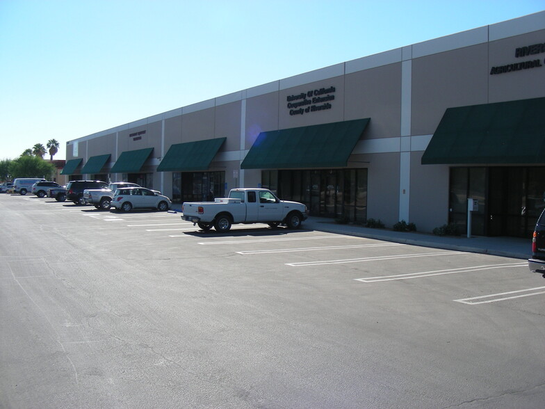 81077 Indio Blvd, Indio, CA for lease - Building Photo - Image 1 of 8