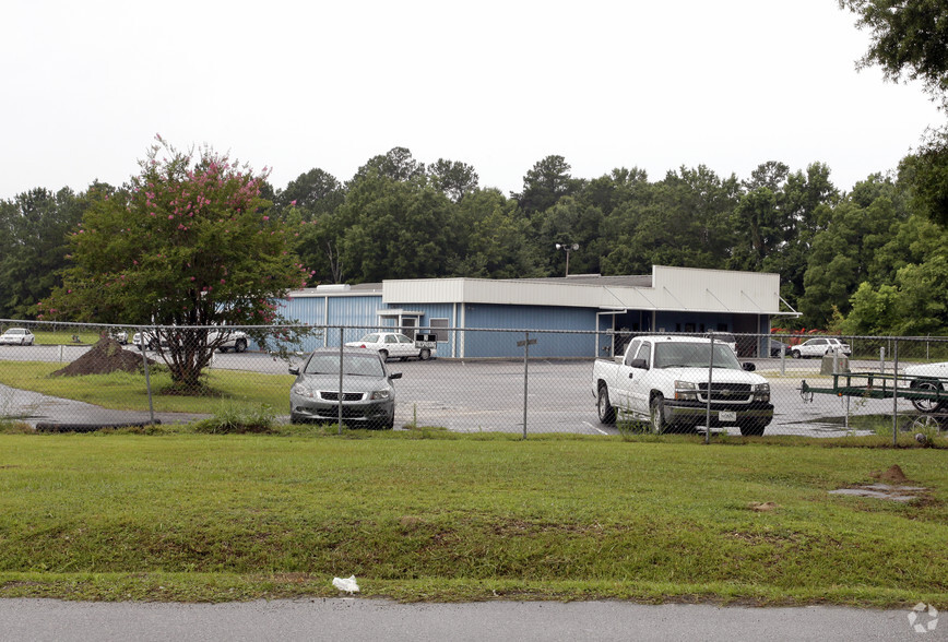 470 Nelson Ferry Rd, Moncks Corner, SC for sale - Primary Photo - Image 1 of 2