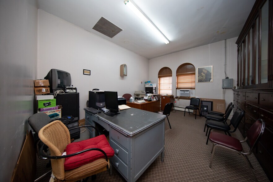 2314 Summit Ave, Union City, NJ 07087