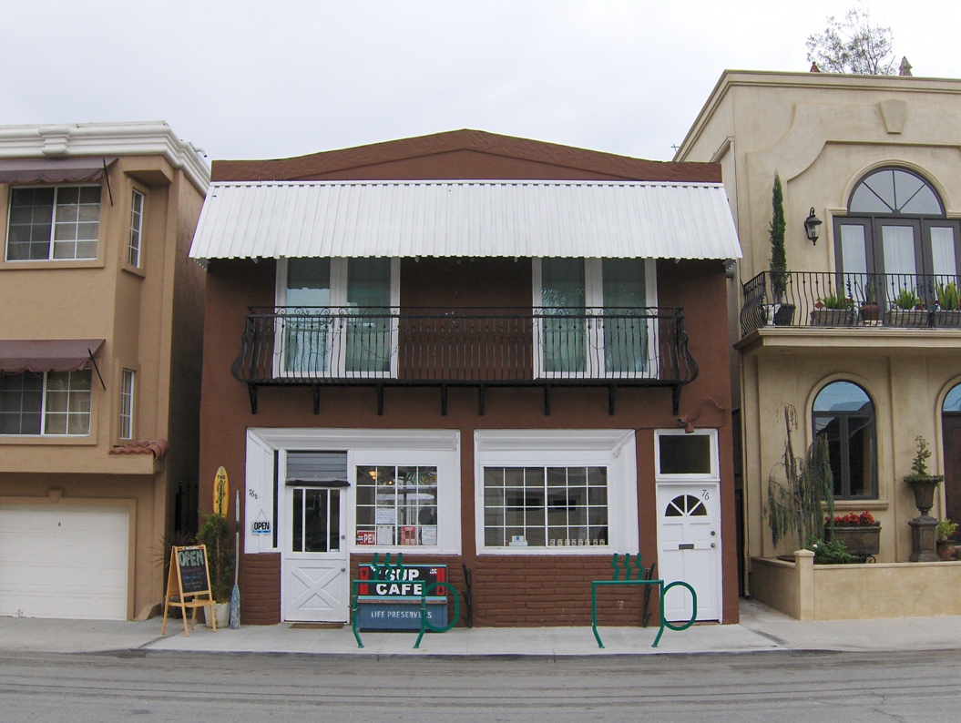 76 62nd Pl, Long Beach, CA for sale Primary Photo- Image 1 of 1