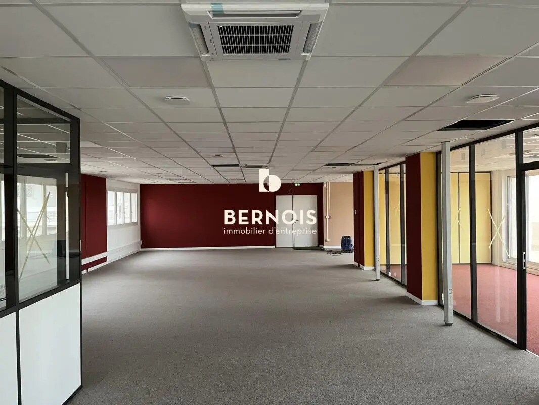 Office in Toulon for lease Interior Photo- Image 1 of 3