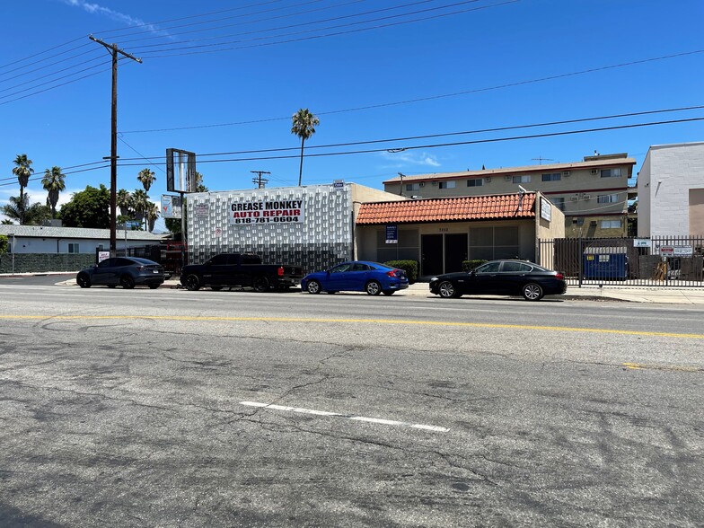 7252 Woodley Ave, Van Nuys, CA for sale - Building Photo - Image 1 of 1