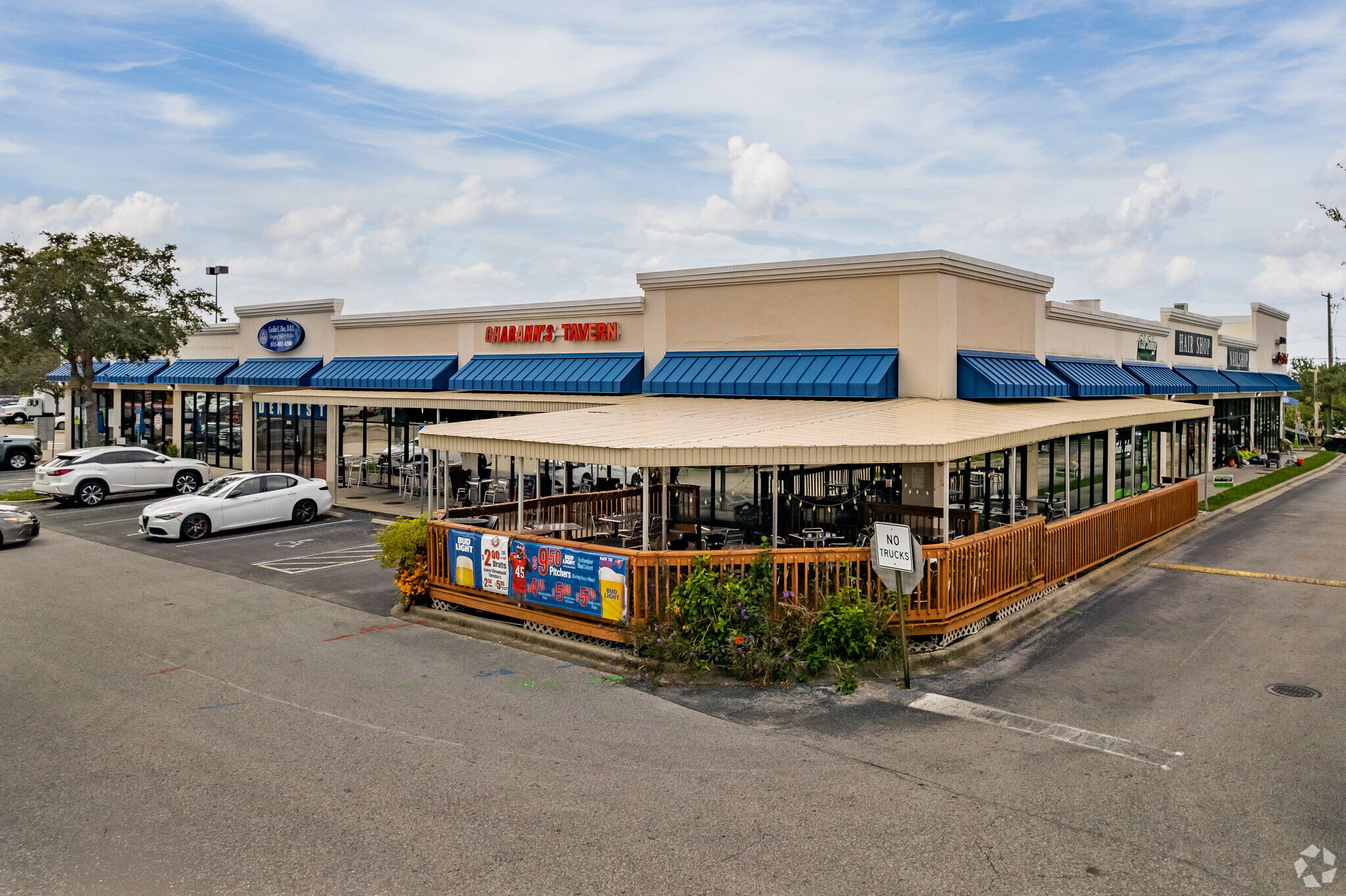 6740-6758 Memorial Hwy, Tampa, FL for lease Primary Photo- Image 1 of 11