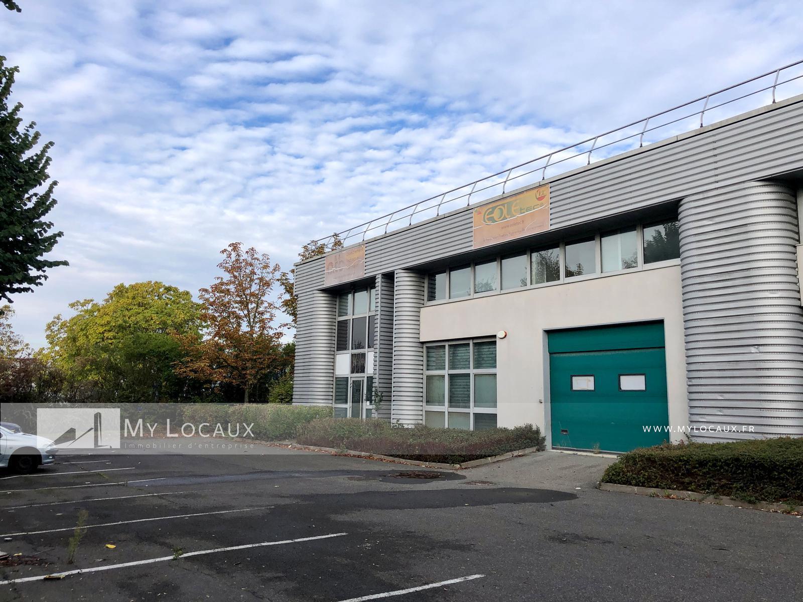 Flex in Tremblay-en-France for lease Building Photo- Image 1 of 5