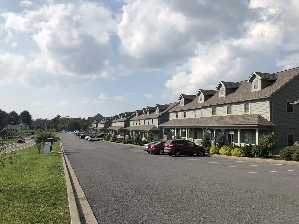 3000 Coombs Farm Rd, WV 26508