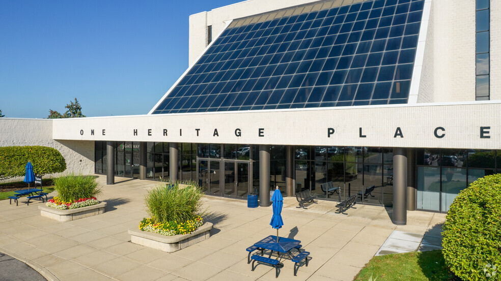 1 Heritage Pl, Southgate, MI for lease - Primary Photo - Image 1 of 9