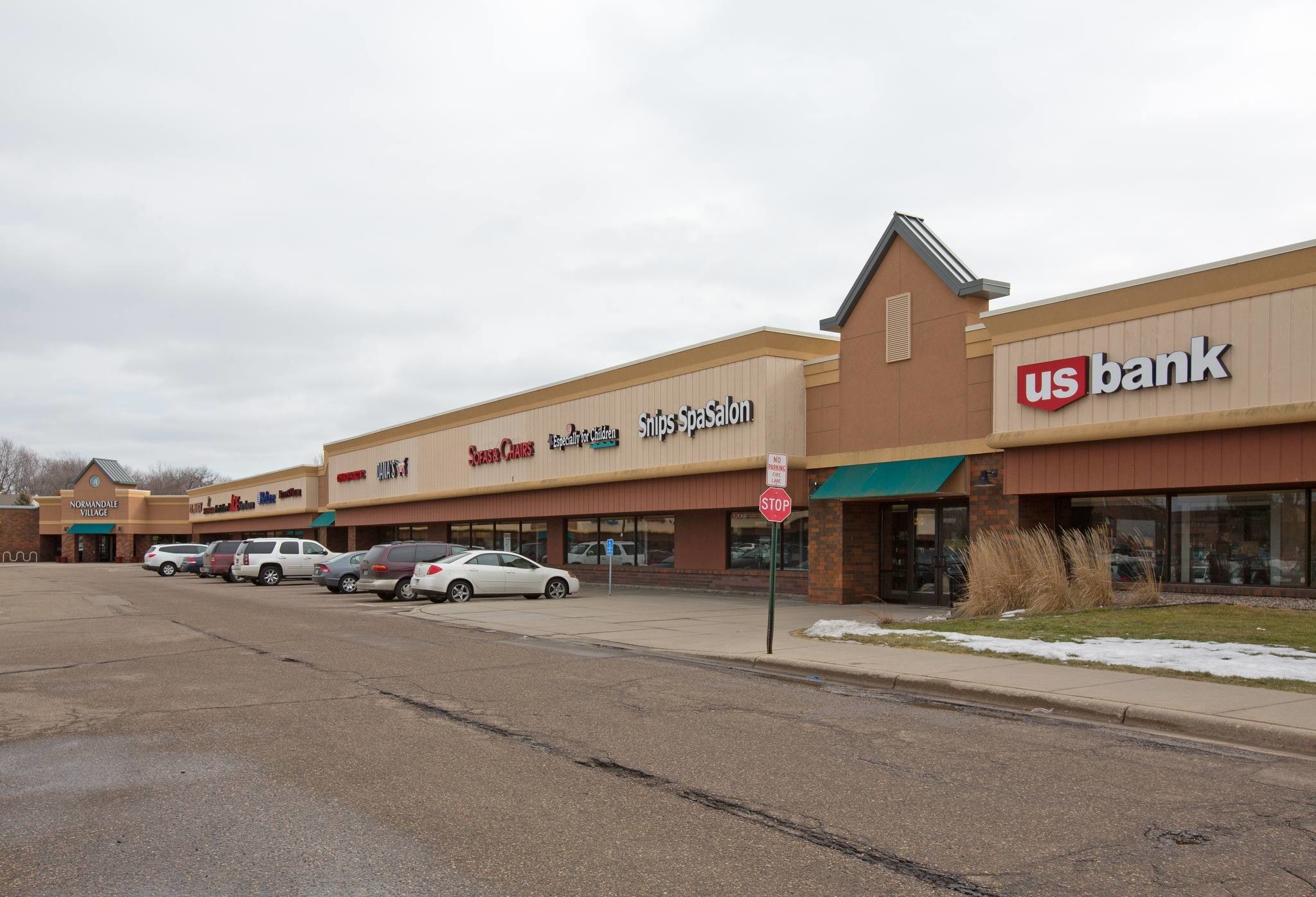 51015159 W 98th St, Bloomington, MN 55437 Normandale Village