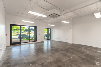 91-3633 Kauluakoko St, Ewa Beach, HI for lease Interior Photo- Image 2 of 4