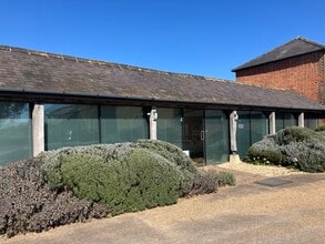 Old Wolverton Rd, Milton Keynes for lease Building Photo- Image 2 of 5