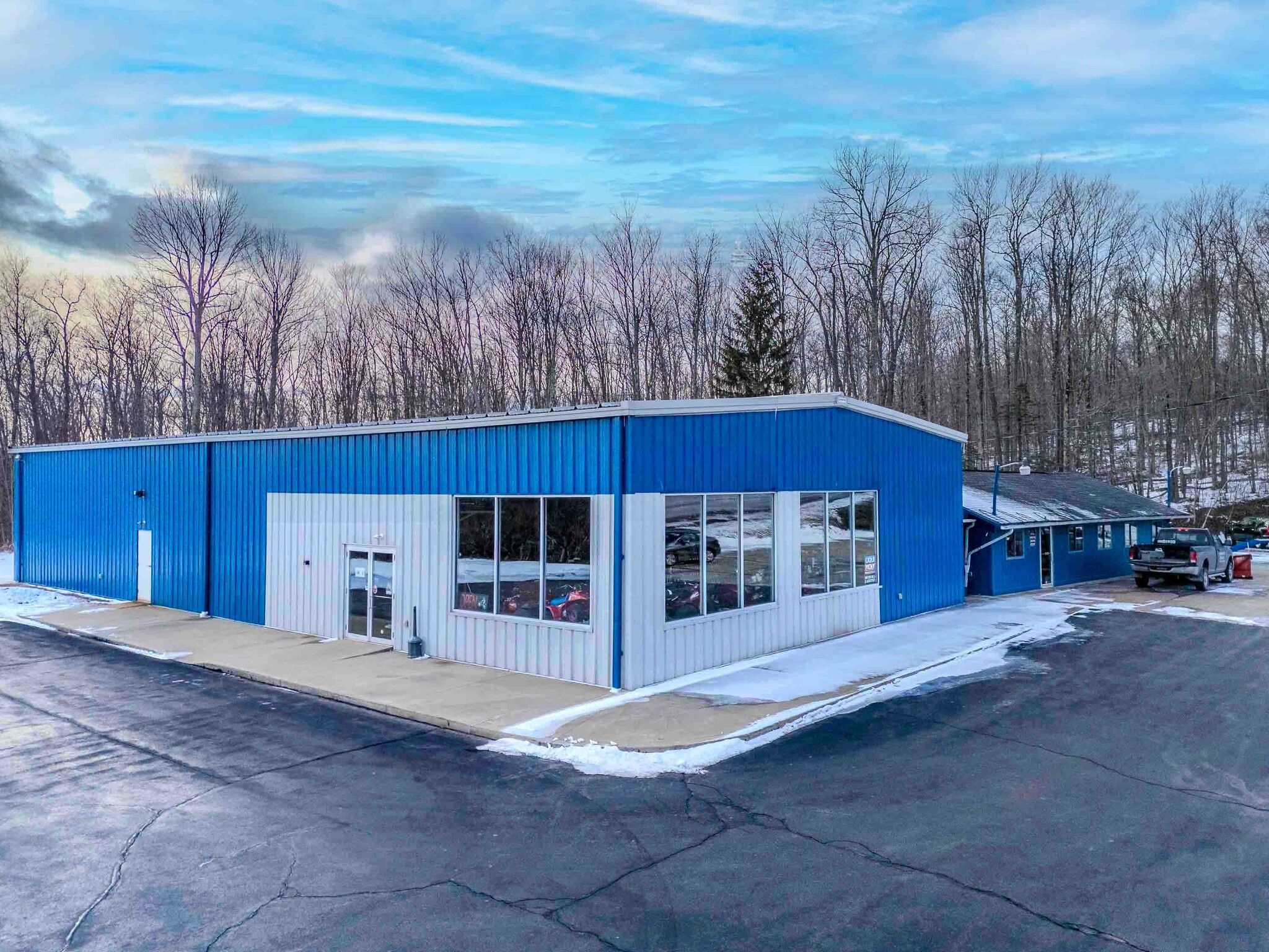 233 Scranton Pocono Hwy, Moscow, PA for sale Building Photo- Image 1 of 21