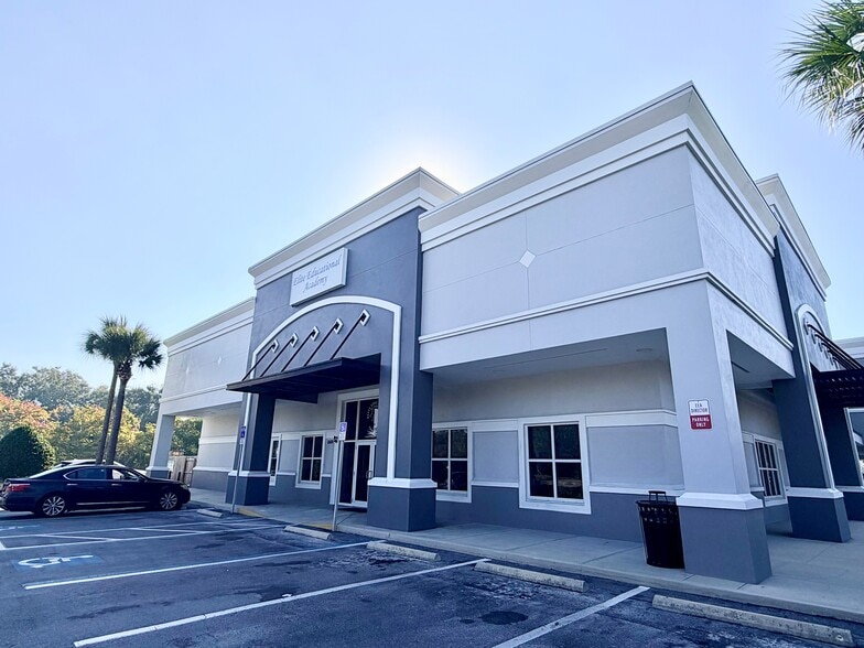 8416 Ridge Rd, New Port Richey, FL for lease - Building Photo - Image 3 of 4
