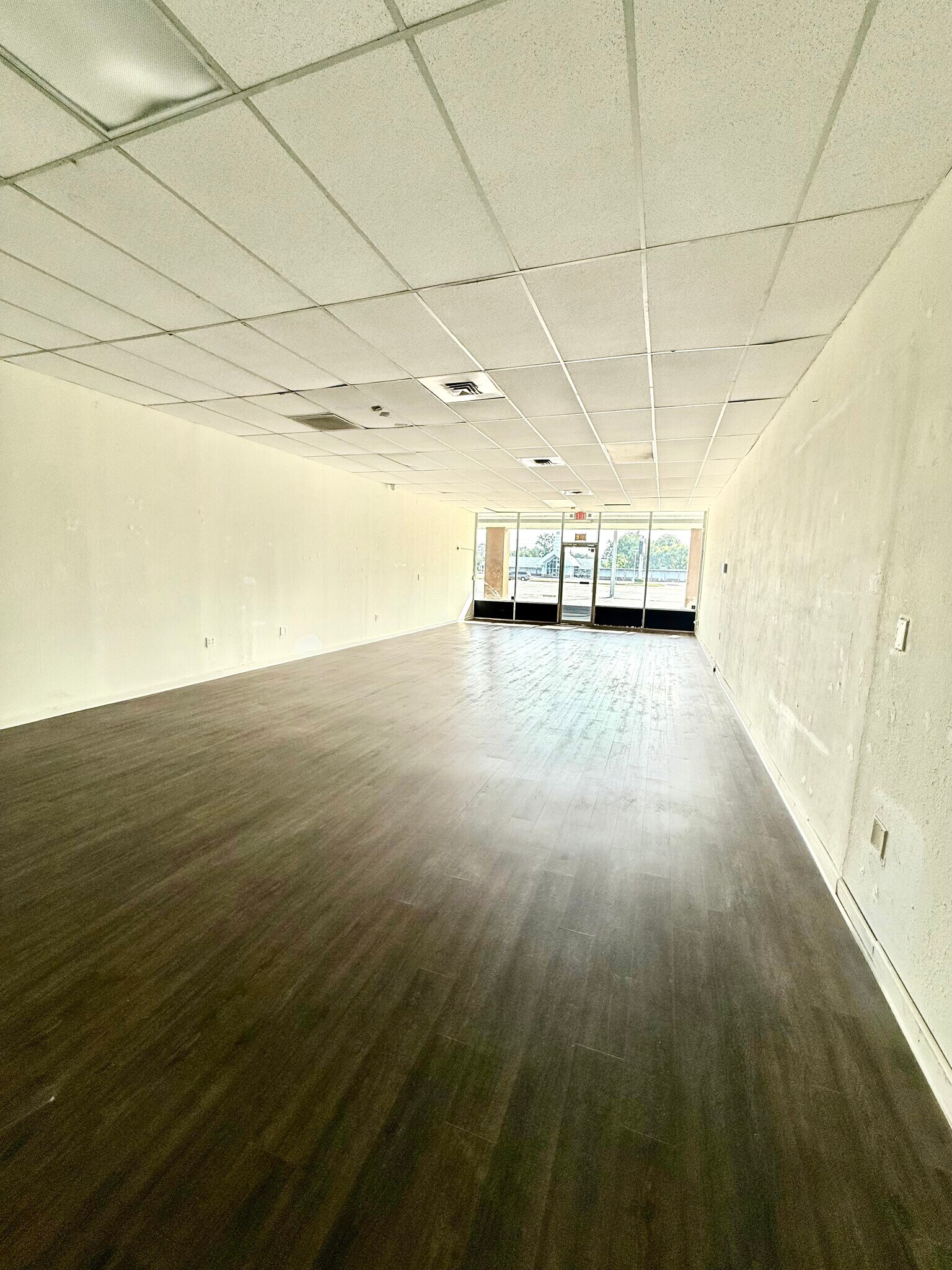 5432 Blanding Blvd, Jacksonville, FL for lease Interior Photo- Image 1 of 2