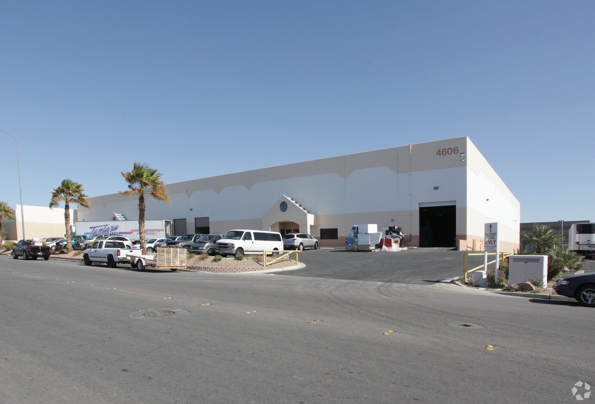 4606 Andrews St, North Las Vegas, NV for sale Primary Photo- Image 1 of 1