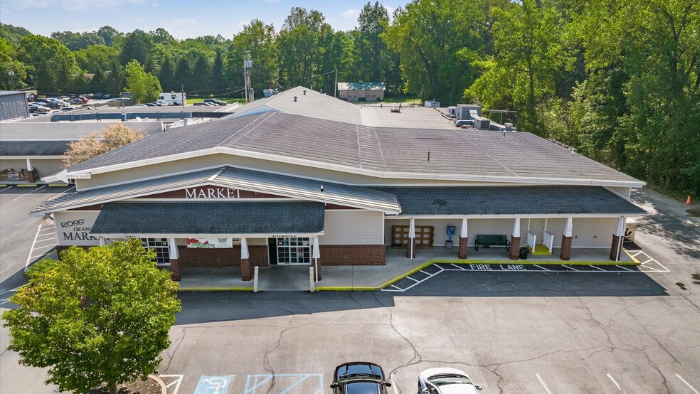 484 S Main St, Granville, OH for sale - Building Photo - Image 1 of 16