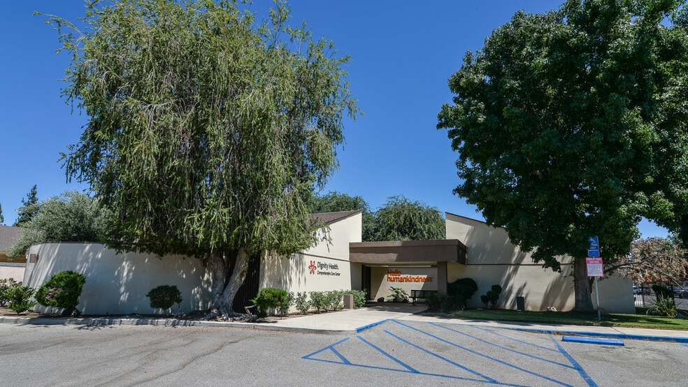 3737 San Dimas St, Bldg 101 & Bldg 102 portfolio of 2 properties for sale on LoopNet.com - Building Photo - Image 2 of 41