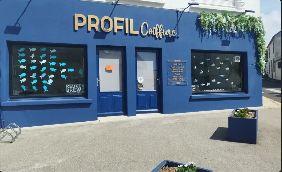Retail in Plouzané for lease - Building Photo - Image 1 of 4