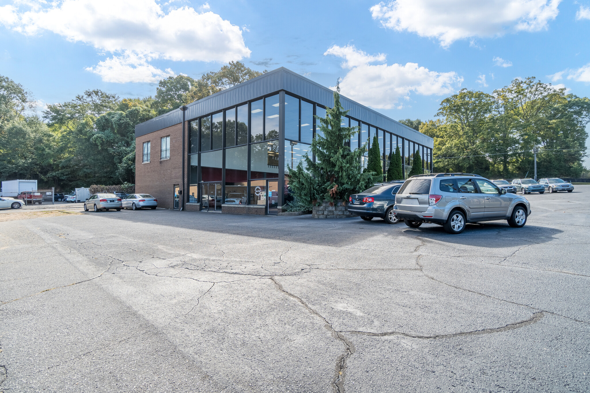 633 4th St SW, Hickory, NC for sale Building Photo- Image 1 of 1