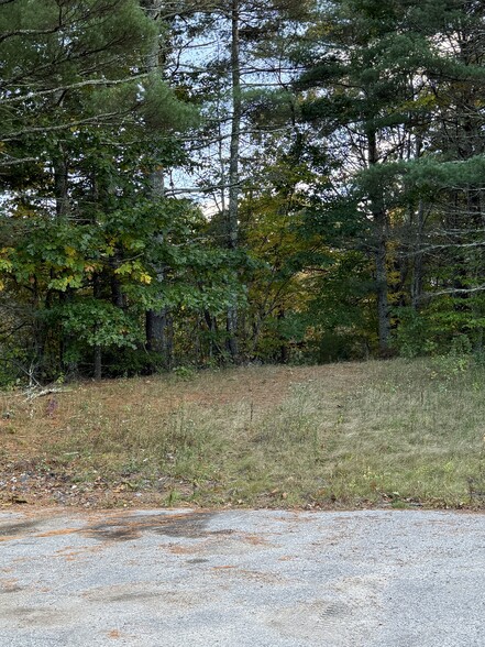 Land in Raymond, NH for lease - Primary Photo - Image 1 of 5