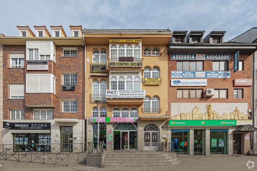 Office in Collado Villalba, Madrid for lease - Building Photo - Image 2 of 2