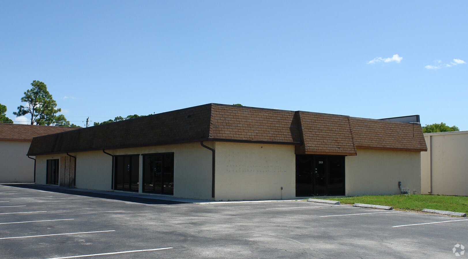 2651 Davis Blvd, Naples, FL 34104 | LoopNet