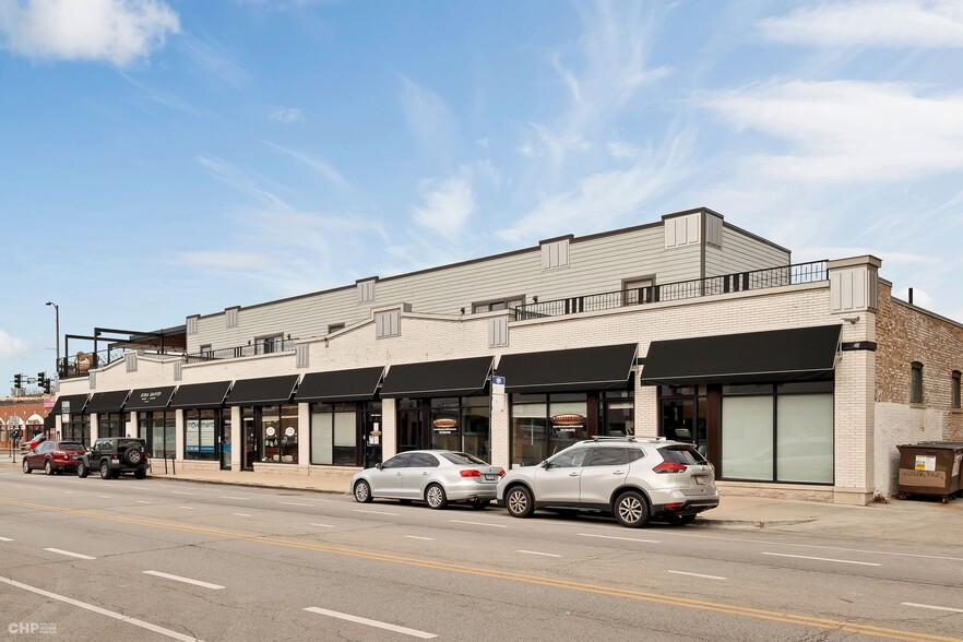 1954-1970 W Montrose Ave, Chicago, IL for sale - Building Photo - Image 2 of 12