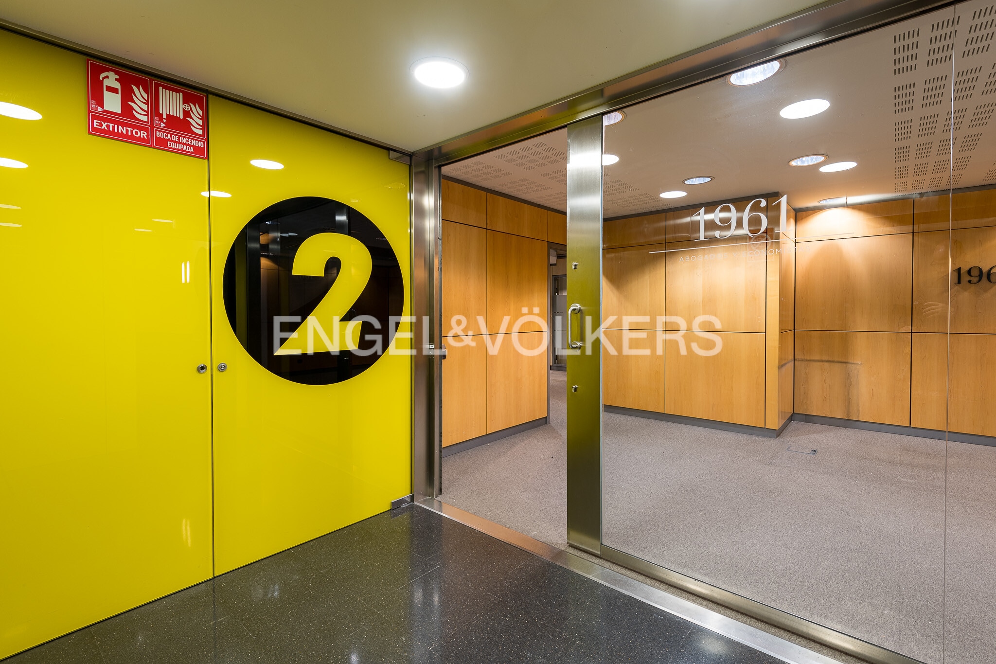 Office in Barcelona, Barcelona for lease Interior Photo- Image 1 of 39