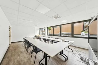 Flex in Ivry-sur-Seine for lease Interior Photo- Image 1 of 7