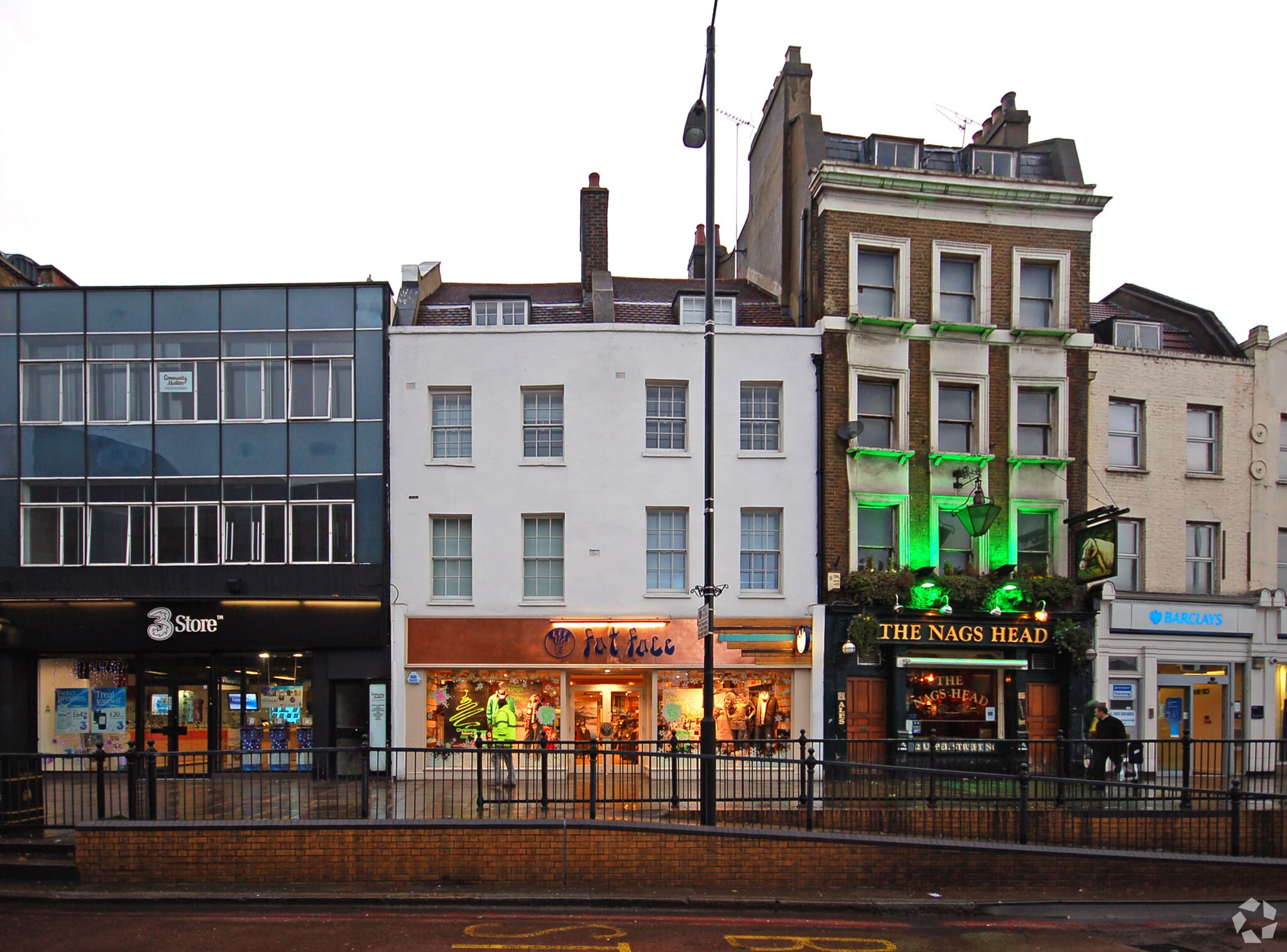 10-11 Upper St, London for sale Primary Photo- Image 1 of 1