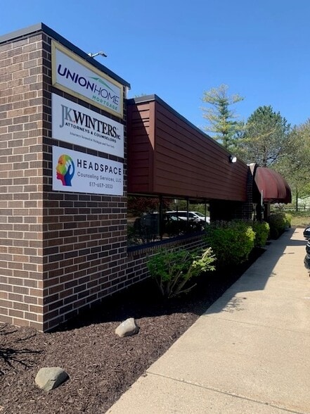 411 W Lake Lansing Rd, East Lansing, MI for lease - Building Photo - Image 3 of 15