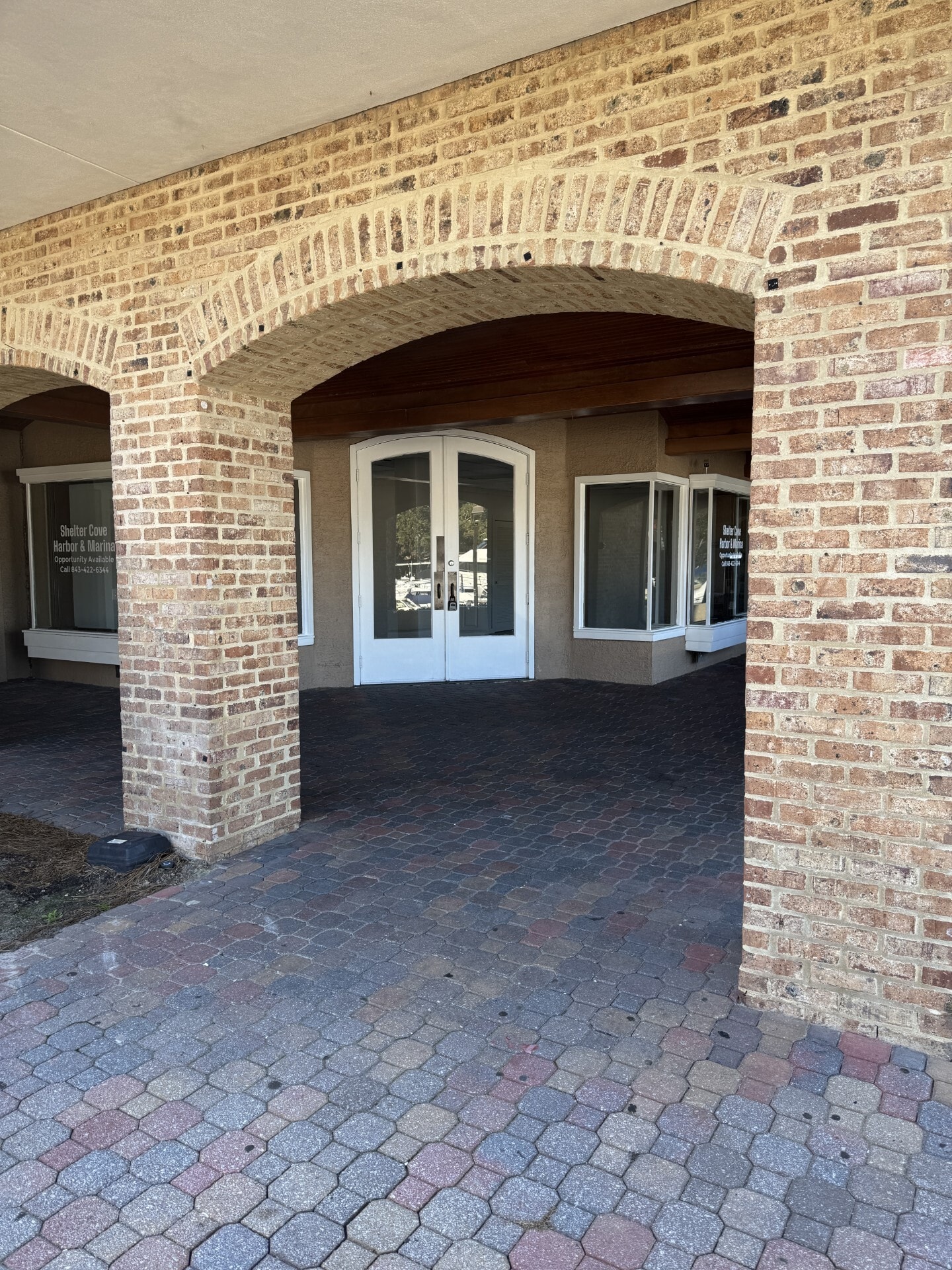 9 Harbourside Ln, Hilton Head Island, SC for lease Building Photo- Image 1 of 4