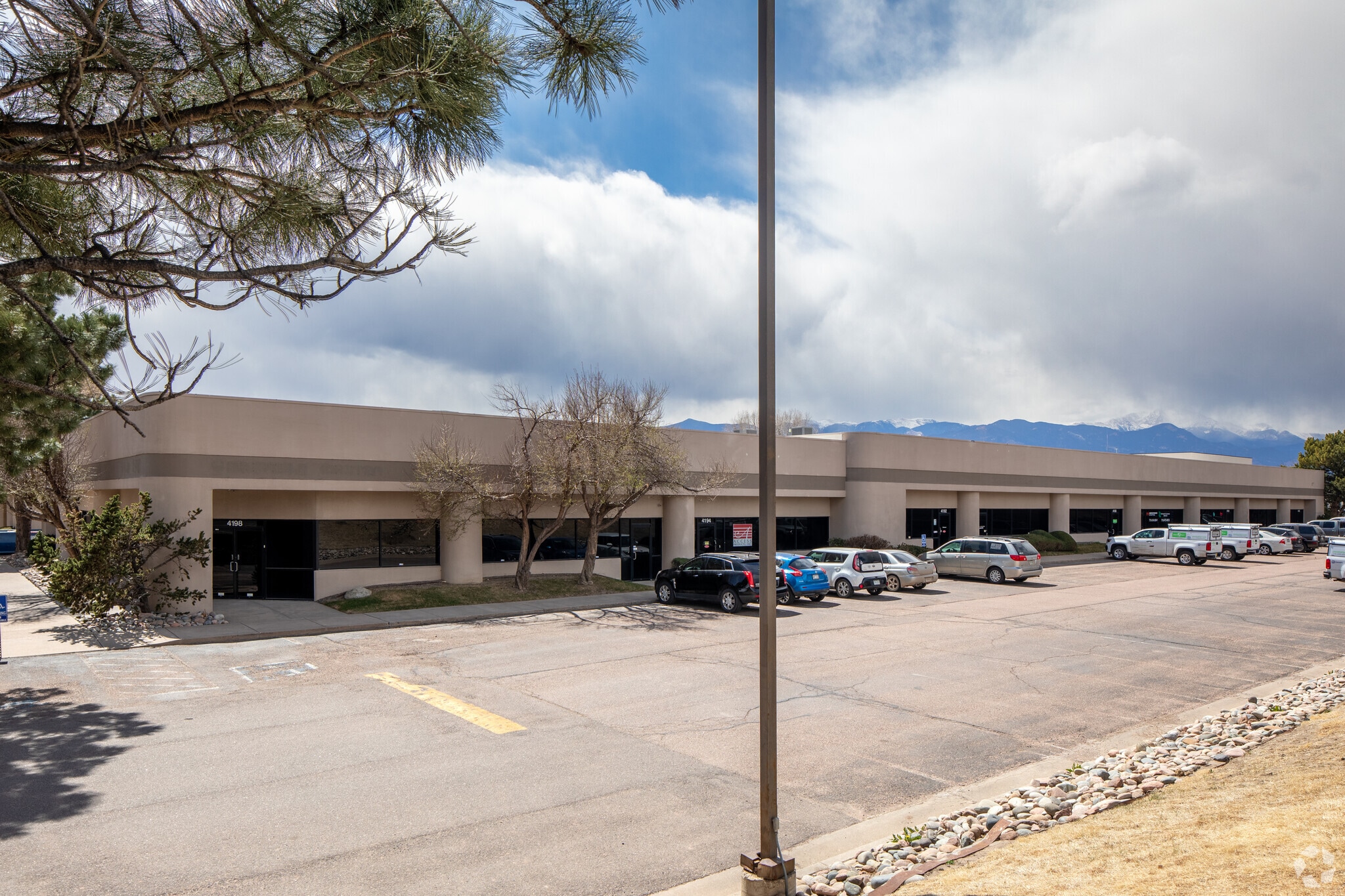 4180-4198 Center Park Dr, Colorado Springs, CO for lease Building Photo- Image 1 of 4