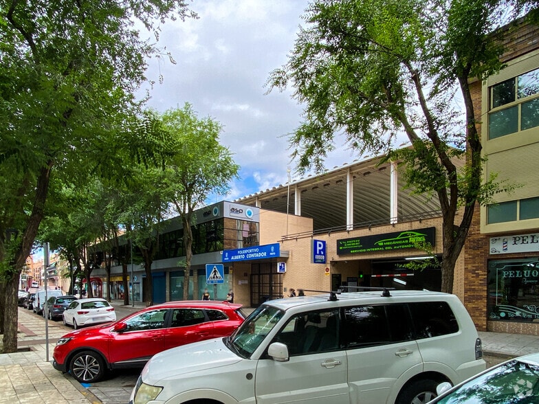 Avenida de Isabel la Católica, 1, Pinto, Madrid for sale - Primary Photo - Image 1 of 1