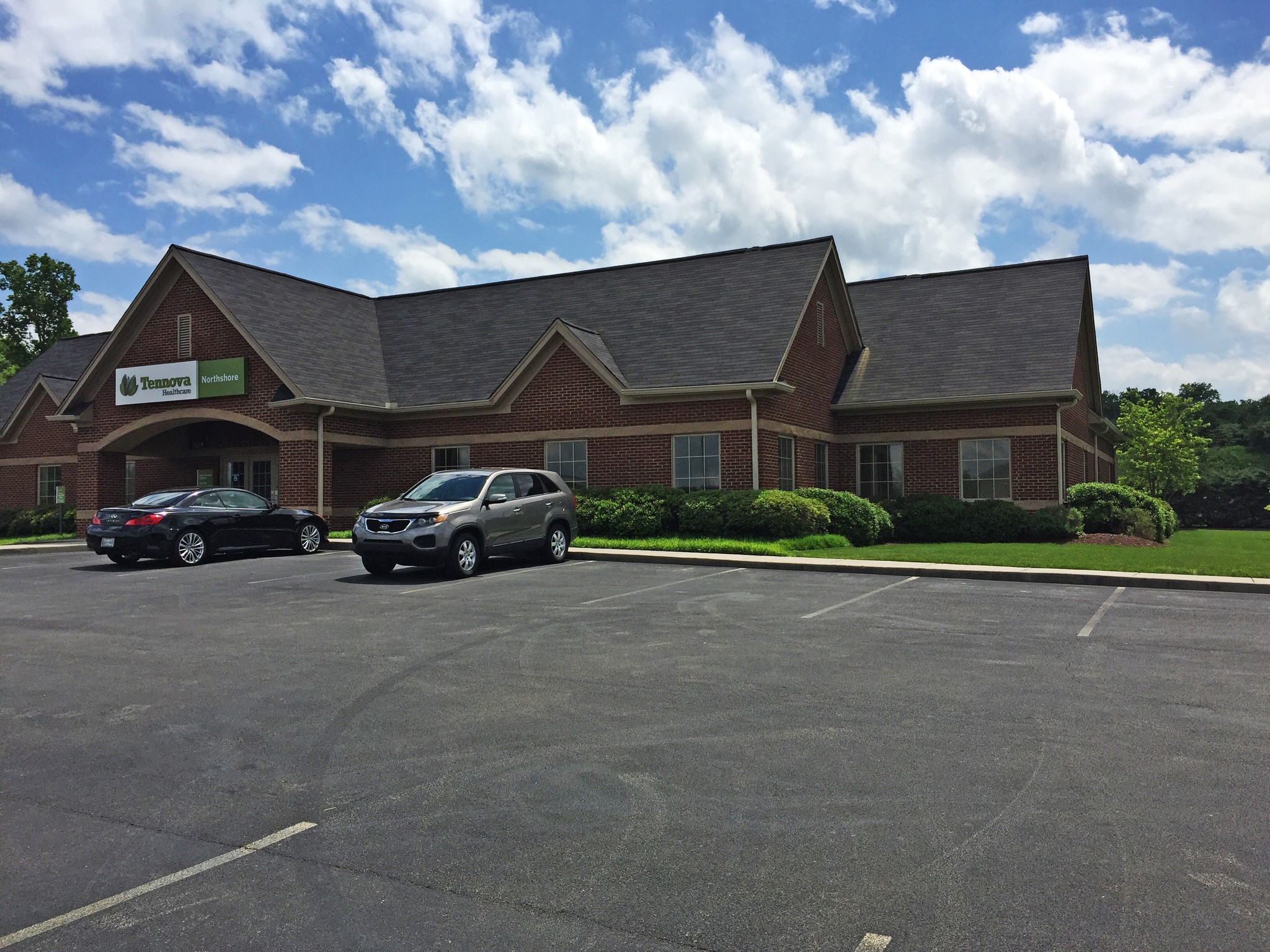 9546 S Northshore Dr, Knoxville, TN for sale Building Photo- Image 1 of 1